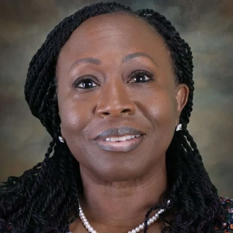 Mary Curry 1000x800 1 Aspect Ratio 1 1